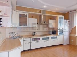 , 3-комн., Челябинск