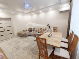 Квартиры, 4-комн., Челябинск