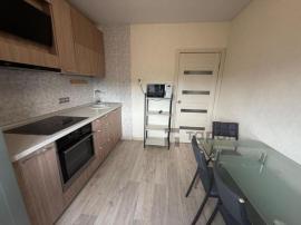 Квартиры, 1-комн., Челябинск